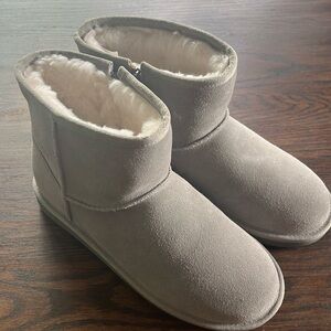 Koolaburra by UGG Size 3